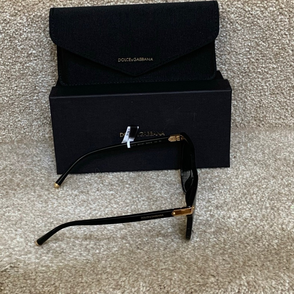 Dolce & Gabbana 6117 Sunglasses NEW WITH TAGS!!! - Picture 3 of 3